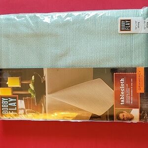 Bobby Flay Gramercy Collection Tablecloth 52x70 Oblong